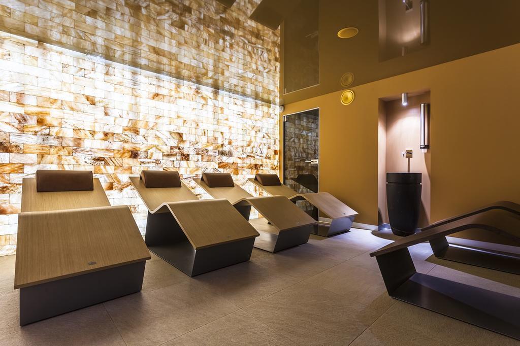 Resident & Grotta 4*